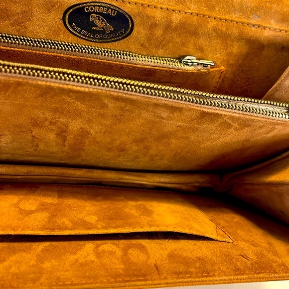 Corbeau Luxury Vintage Tan Ostrich Shoulder Leather Handbag. S-Medium - Picture 13 of 16